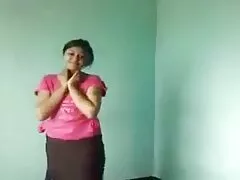 યુવકે લૌરા prepon porn ઘરમાં પ્રવેશ કર્યો અને બતાવ્યું